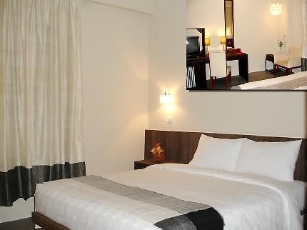 Holiday Hotel Phnom Penh Dış mekan fotoğraf