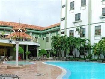 Holiday Hotel Phnom Penh Dış mekan fotoğraf