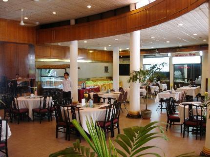 Holiday Hotel Phnom Penh Dış mekan fotoğraf